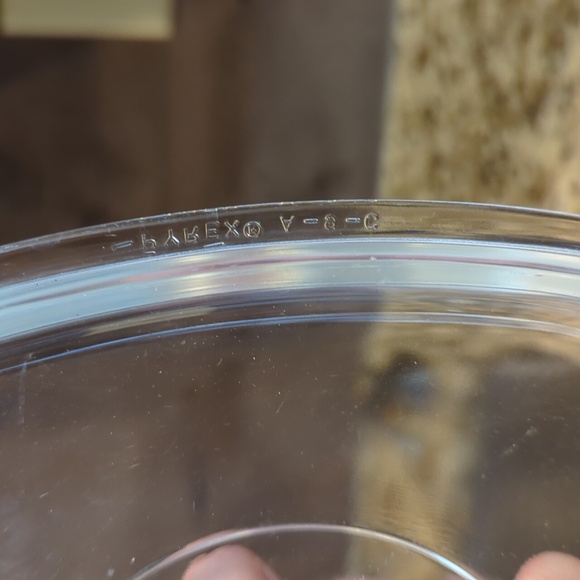 Vintage cornflower Blue Corning Ware 2 1/2 QT dish with lid - Picture 7 of 7